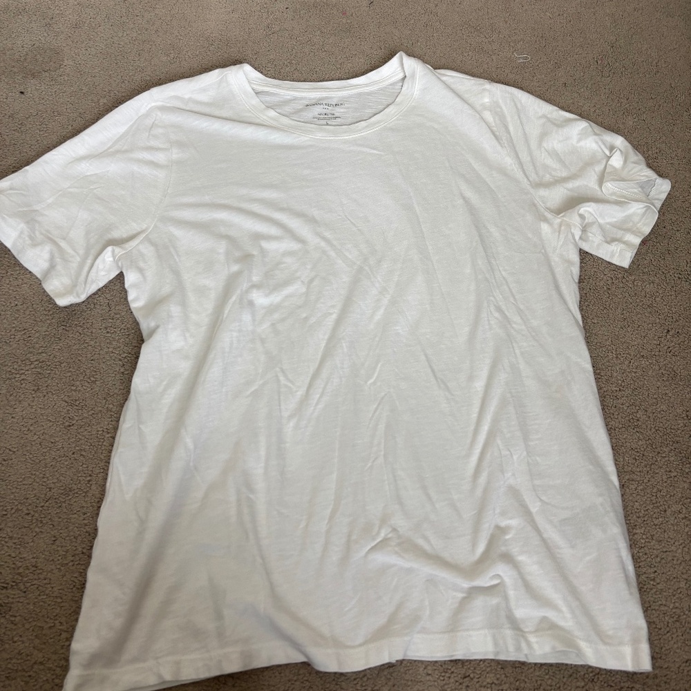 Banana Republic women's white Malibu tee, short sleeve, size Large